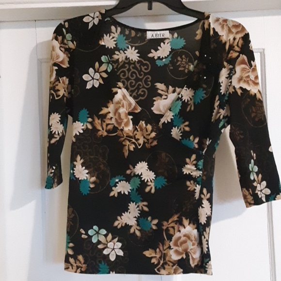 A. Byer Tops - 🌹5/15 A byer blouse size L